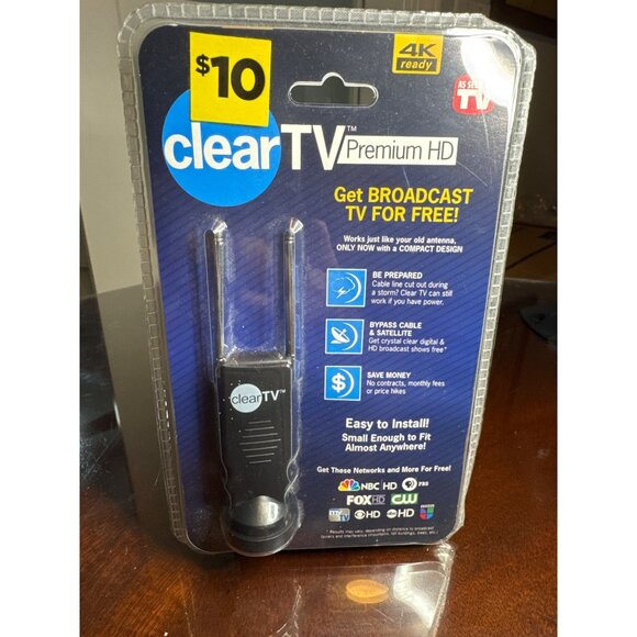 Clear TV Premium HD Digital Antenna packaging 9" by 5"                     66-18 - Picture 1 of 2